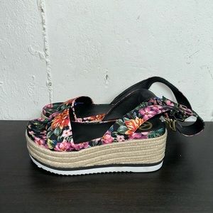 The Wishbone Collection Platform Floral Espadrille Size  10